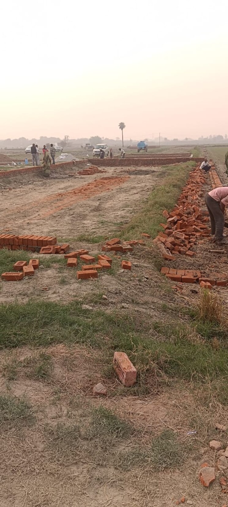 Garden, bhopani village  310 Sq.Yd. Plot In Bhopani Village Faridabad 8064540