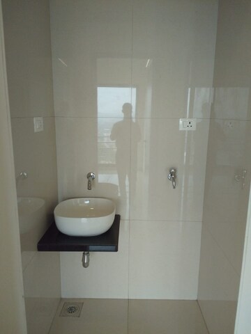 Bathroom in 3 BHK Apartment at Mahaavir Pride, Dombivli East – for Sale
