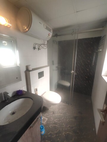 Bathroom in 3 BHK Builder Floor at Omaxe Heights, Sector 86 – for Rent