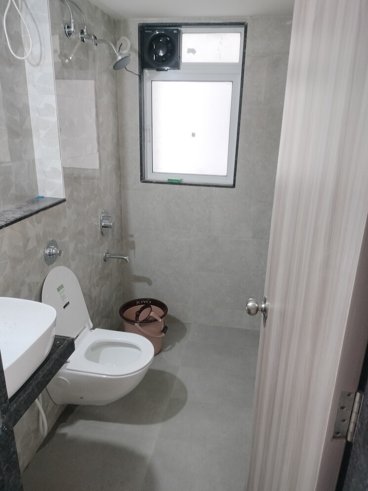 Bathroom, ashar-axis 2 Bedroom 678 Sq.Ft. Apartment In Majiwada Thane 8064632