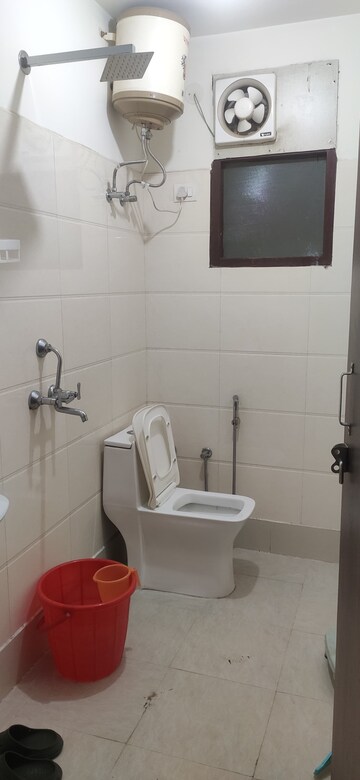 Bathroom in 1 RK Builder Floor at Ignou Road – for Rent