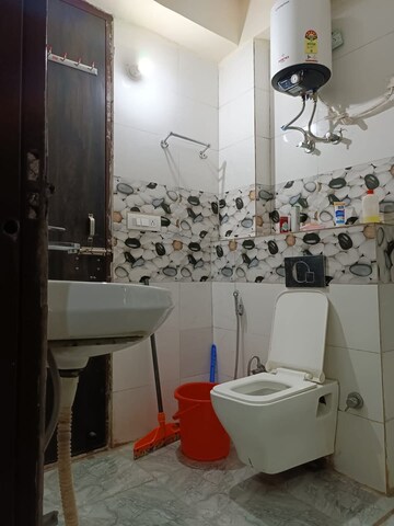 Bathroom in 1 BHK Builder Floor at Ansal Sushant Lok I, Sector 43 – for Rent