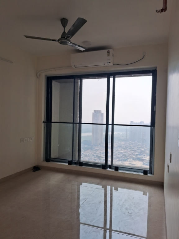 2 BHK Apartment For Rent in Dosti Eastern Bay