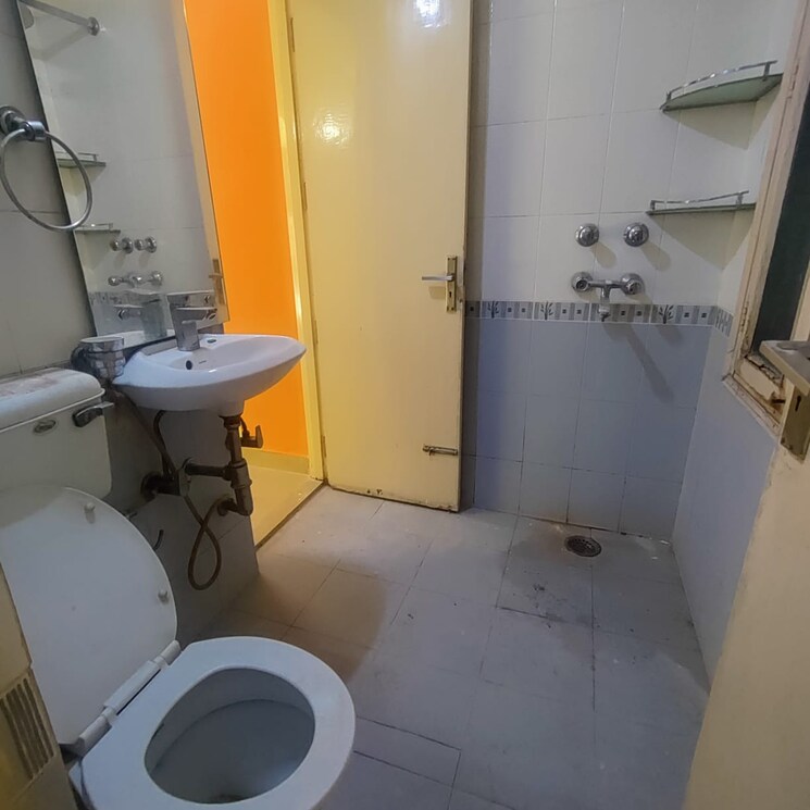 Team Area, bptp-park-prime 2.5 Bedroom 1450 Sq.Ft. Apartment In Sector 66 Gurgaon 8064725