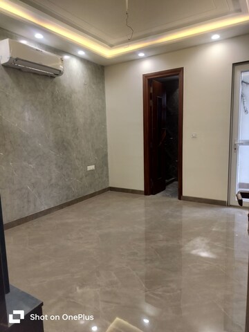 Room in 3 BHK Builder Floor at BP Homes, Sector 85 – for Sale