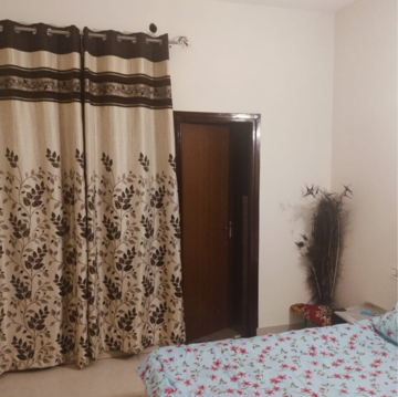 Bedroom in 2.5 BHK Builder Floor at Ambala Highway – for Rent