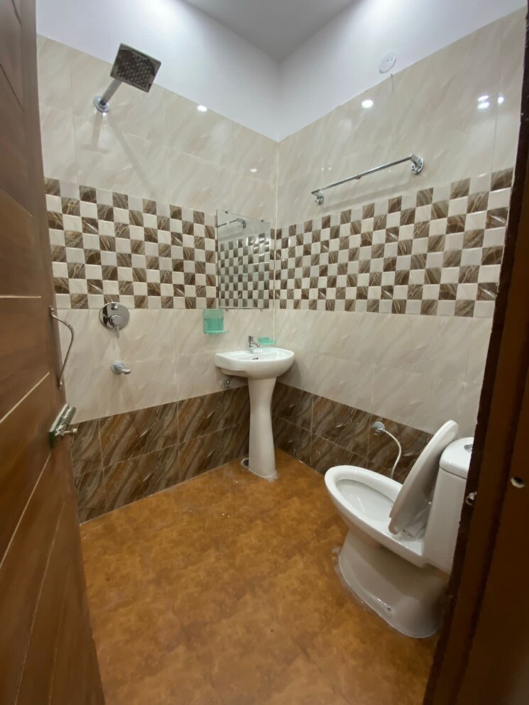Bathroom, sector 125 2.5 Bedroom 110 Sq.Ft. Villa In Sector 125 Mohali 8064809