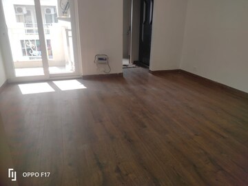 Room in 2.5 BHK Builder Floor at Vatika Premium Floors, Sector 82 – for Rent