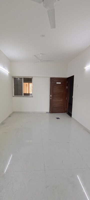 Room in 2 BHK Apartment at Kumar Megapolis Saffron, Hinjewadi – for Rent