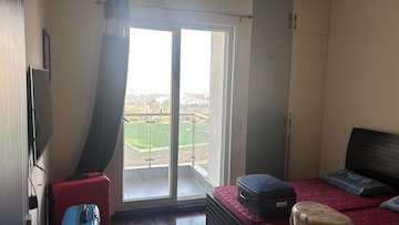 2.5 BHK Apartment For Rent in Microtek Greenburg, Sector 86