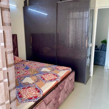 Bedroom in 2 BHK Apartment at Suncity Avenue 102, Sector 102 – for Rent