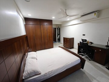 Bedroom in 3 BHK Apartment at Vastu Apartment Juhu, Juhu – for Rent