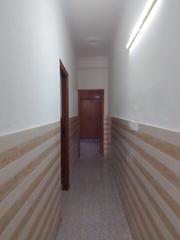  2 BHK Builder Floor at Sector 43 – for Sale