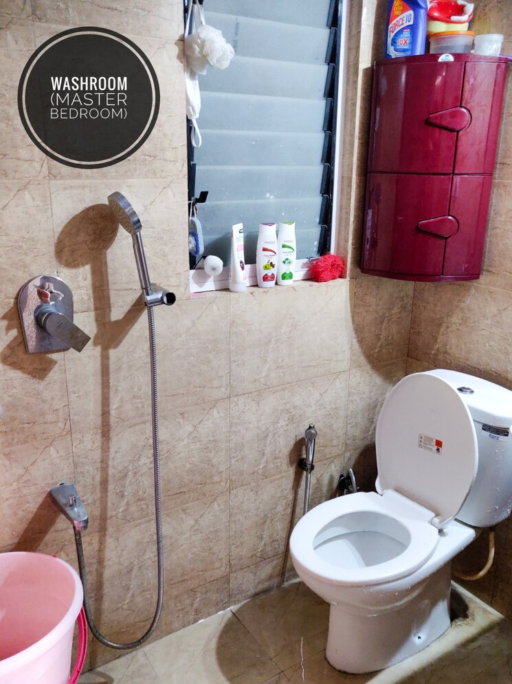 Bathroom, kandivali west 1 Bedroom 430 Sq.Ft. Apartment In Kandivali West Mumbai 8065025