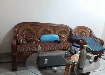 Furnished Amenities in 1 BHK Villa at Aliganj – for Rent