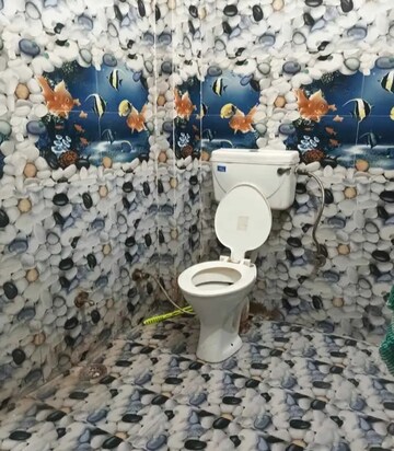 Bathroom in 1 BHK Villa at Aliganj – for Rent
