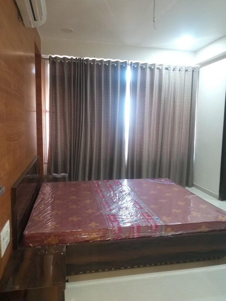 Bedroom, shree-balaji-wind-park 3 Bedroom 2165 Sq.Ft. Apartment In Near Nirma University On Sg Highway Ahmedabad 8065081