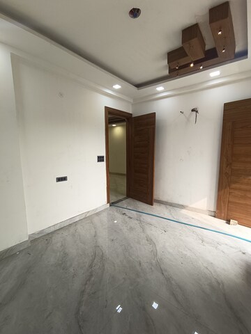 Bedroom in 3 BHK Builder Floor at Srishti Greenfield Homes, Green Fields Colony – for Sale