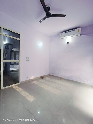 Room in 3 BHK Independent House at Palam Vihar – for Sale