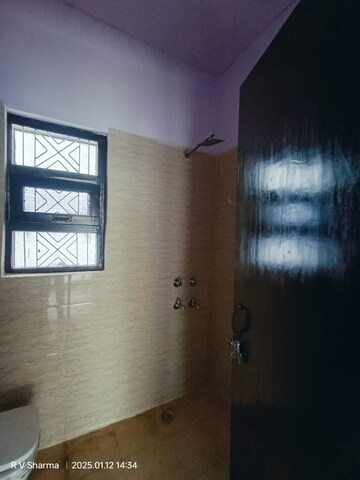 Room in 3 BHK Independent House at Palam Vihar – for Sale