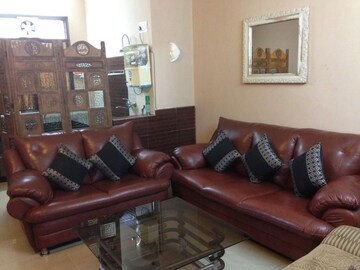 2 BHK Builder Floor For Rent in Sector 26a