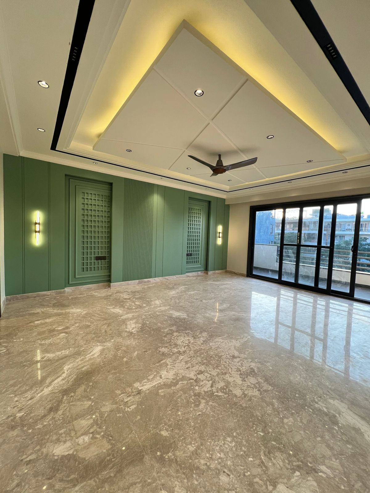 4 BHK + Pooja Room,Servant Room,Study Room 7000 Sq.Ft. Apartment in Ambience Caitriona