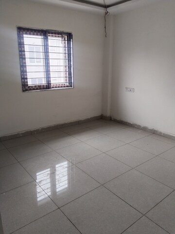 Room in 3 BHK Apartment at Guttala Begumpet – for Sale