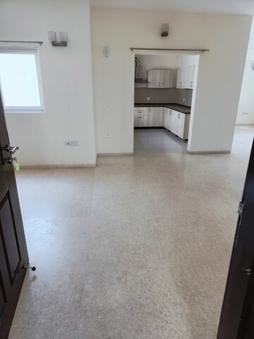 Room in 3.5 BHK Apartment at Signature Global City 63A, Sector 63a – for Sale
