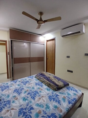 Bedroom in 3 BHK Apartment at Oberoi Springs, Andheri West – for Rent