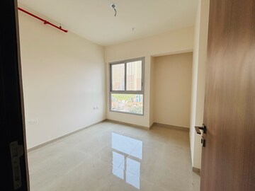 Room in 2 BHK Apartment at Piramal Vaikunth, Ashok Nagar – for Rent