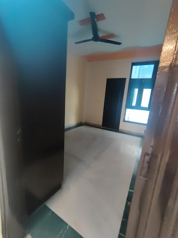 Room in 3 BHK Builder Floor at Niti Khand I – for Sale