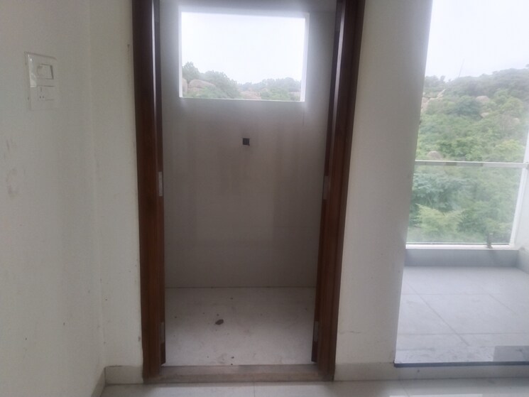 Bathroom, madhapur 3 Bedroom 1800 Sq.Ft. Apartment In Madhapur Hyderabad 8065323