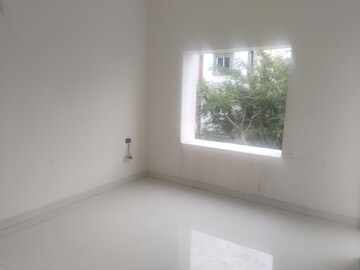 Room in 3 BHK Apartment at Madhapur – for Sale