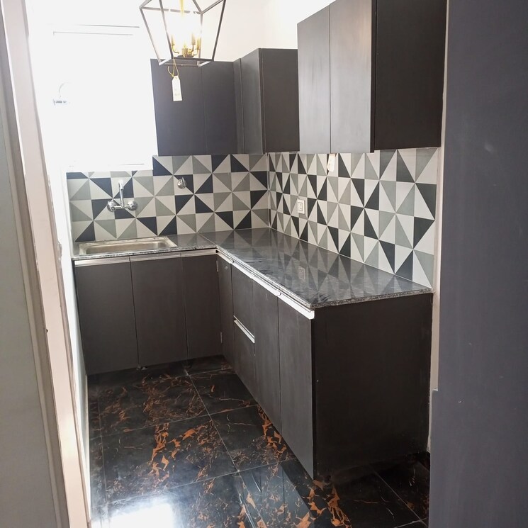 Kitchen, sector 73 3 Bedroom 1250 Sq.Ft. Builder Floor In Sector 73 Noida 8065274