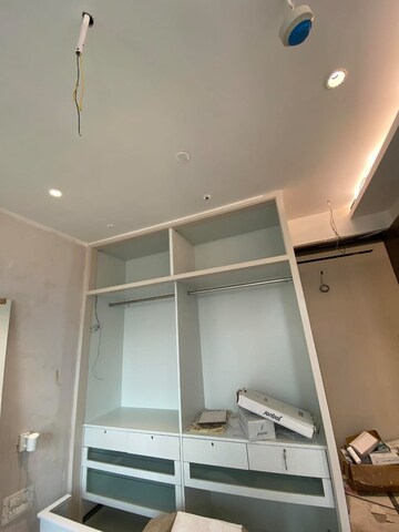 Furnished Amenities in 4 BHK Apartment at Lodha World View, Worli – for Rent