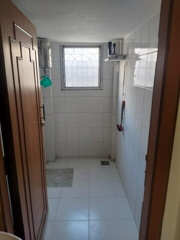 Master Bedroom in 1 BHK Apartment at Sindhi Society, Chembur – for Rent