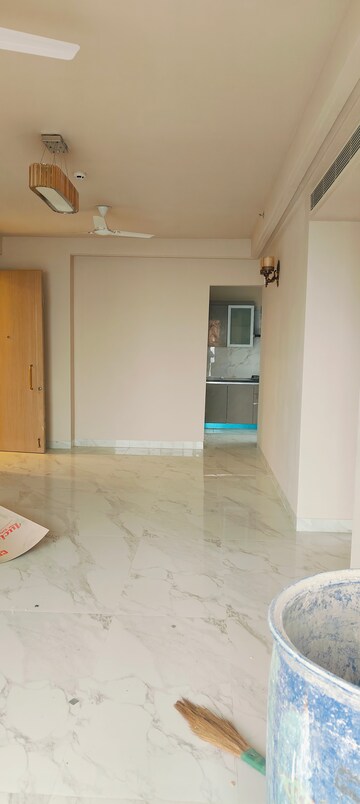 Room in 3 BHK Apartment at M3M Heights, Sector 65 – for Rent