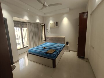 Bedroom in 3 BHK Apartment at Shree Krishna Heights Malad, Malad East – for Rent
