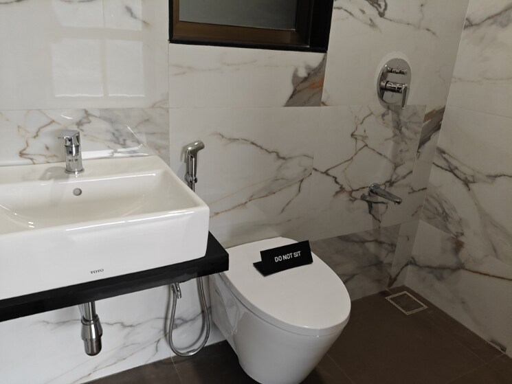 Bathroom, chandak-highscape-city 1 Bedroom 428 Sq.Ft. Apartment In Chembur Mumbai 8065357