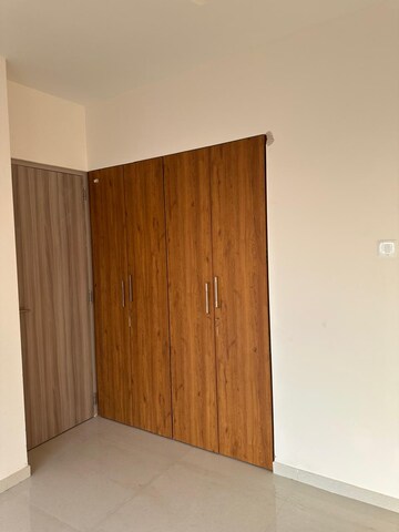 Room in 1 BHK Apartment at Ashar Axis, Majiwada – for Rent