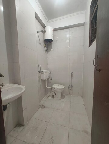 Bathroom in 1 BHK Builder Floor at Saket – for Rent