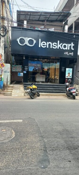 Commercial Showroom 1000 Sq.Ft. For Resale in Satyanarayana Puram Vijayawada  8065375