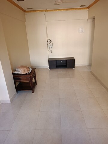 Furnished Amenities in 2 BHK Apartment at Garden View Andheri West, Andheri West – for Rent