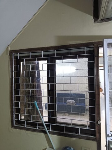 Room in 2 BHK Apartment at Malviya Nagar – for Rent