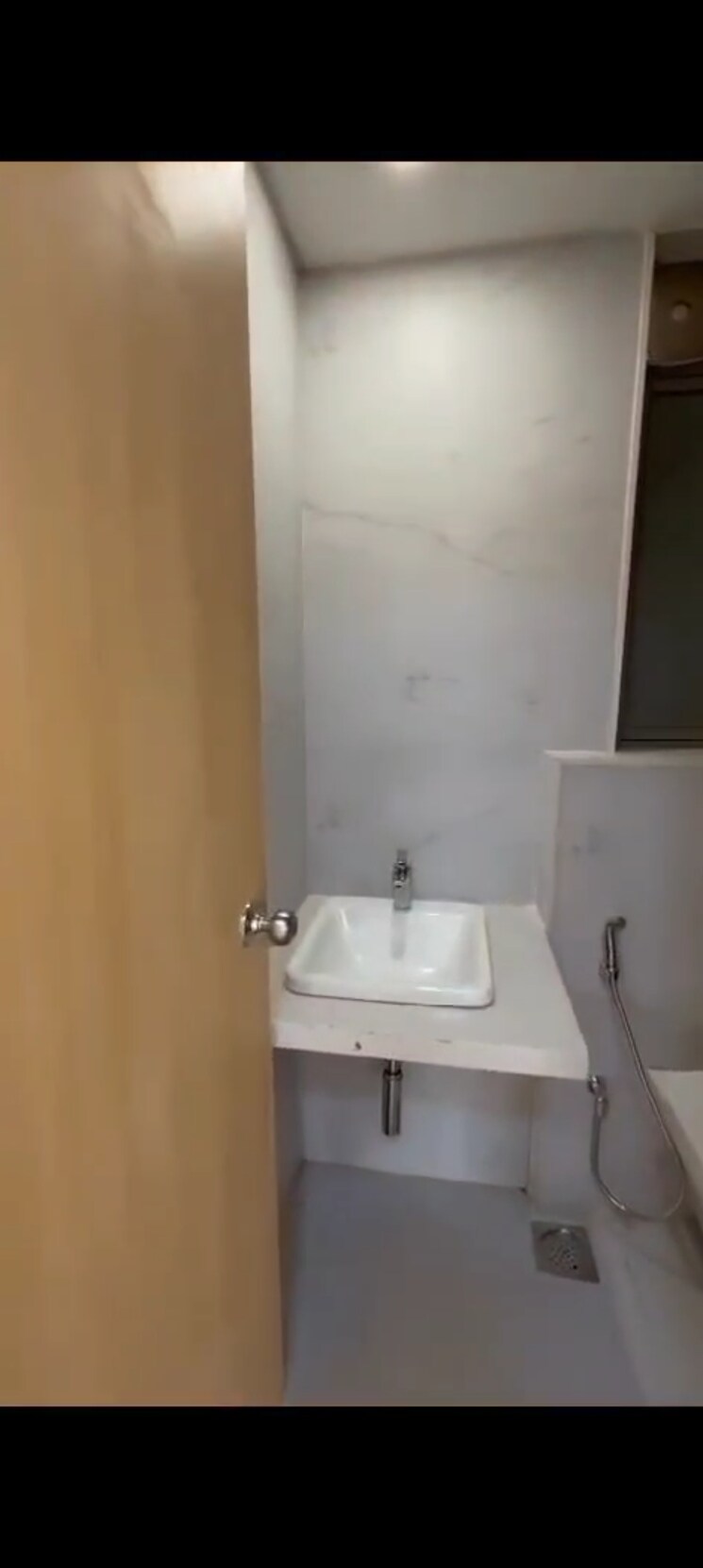 Bathroom, lodha-bel-air 2 Bedroom 659 Sq.Ft. Apartment In Jogeshwari West Mumbai 8065439