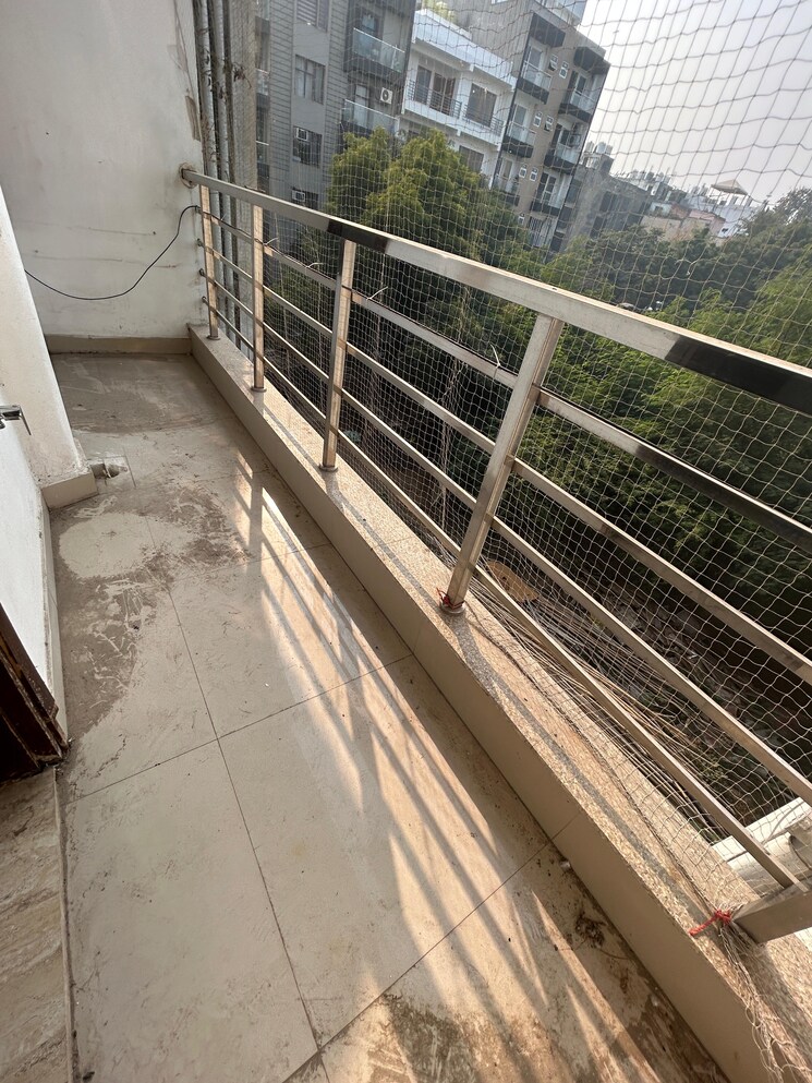 Balcony, freedom fighters enclave 2 Bedroom 900 Sq.Ft. Apartment In Freedom Fighters Enclave Delhi 8065485