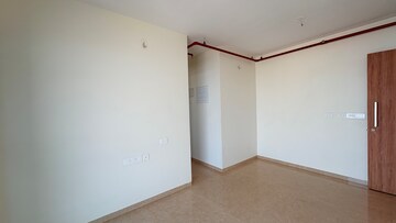 Room in 2 BHK Apartment at Dosti Eastern Bay Phase 1, Wadala – for Sale