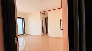 Room in 2 BHK Apartment at Dosti Eastern Bay Phase 1, Wadala – for Sale