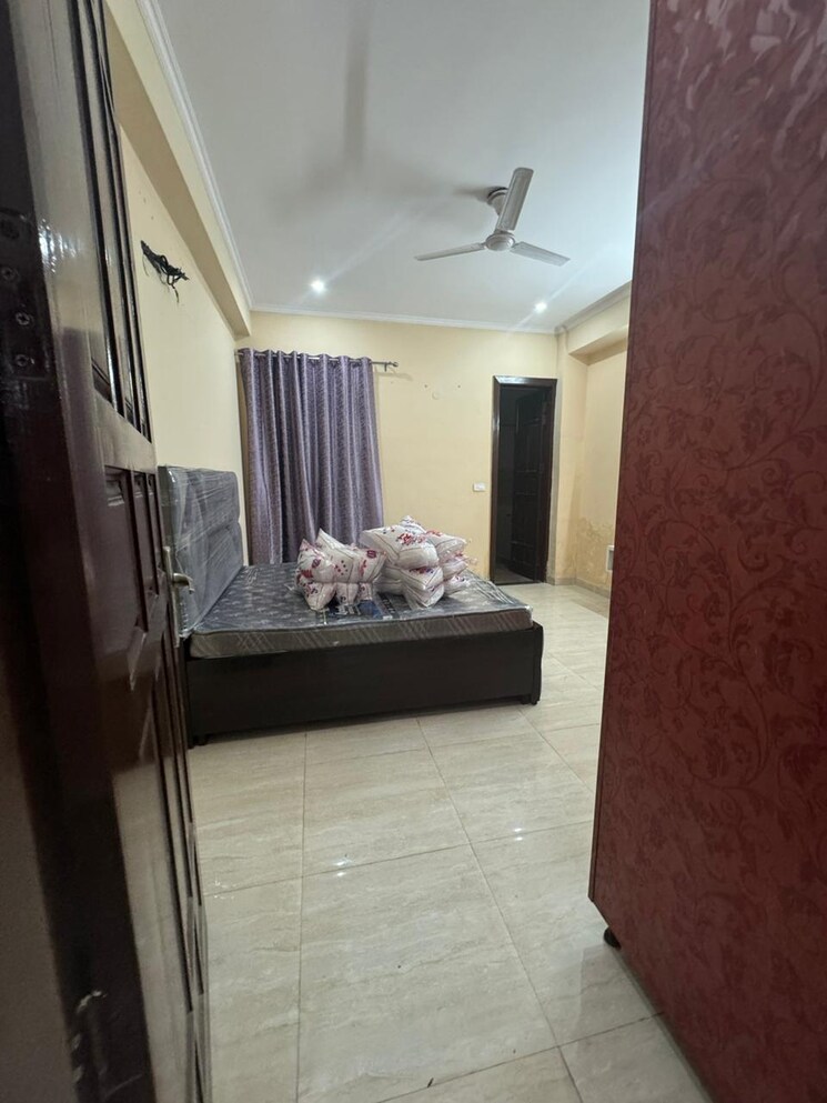 Kitchen, unitech-south-city-ii 3 Bedroom 1758 Sq.Ft. Builder Floor In Sector 50 Gurgaon 8065496