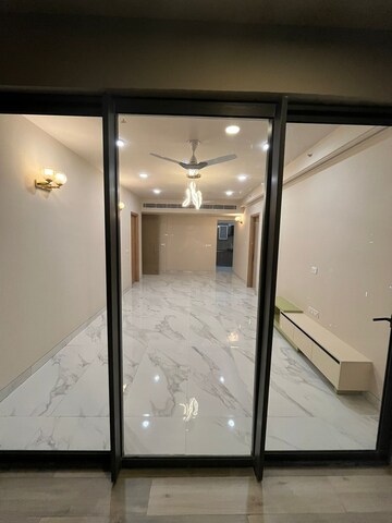 Furnished Amenities in 3 BHK Builder Floor at SS Mayfield Gardens, Sector 51 – for Rent